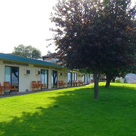 Hospitality Inn Kamloops Dış mekan fotoğraf