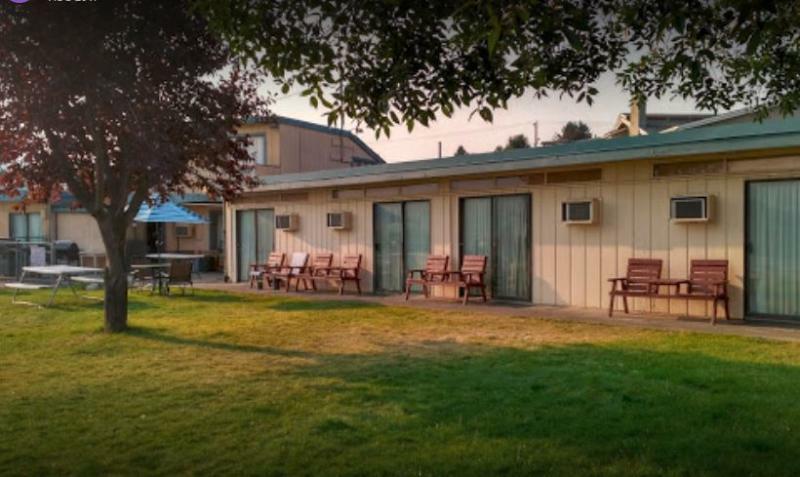 Hospitality Inn Kamloops Dış mekan fotoğraf